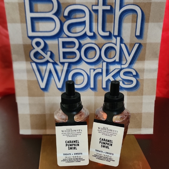 Bed Bath & Beyond Other - Wallflowers Refill - Caramel Pumpkin Swirl Nwt
